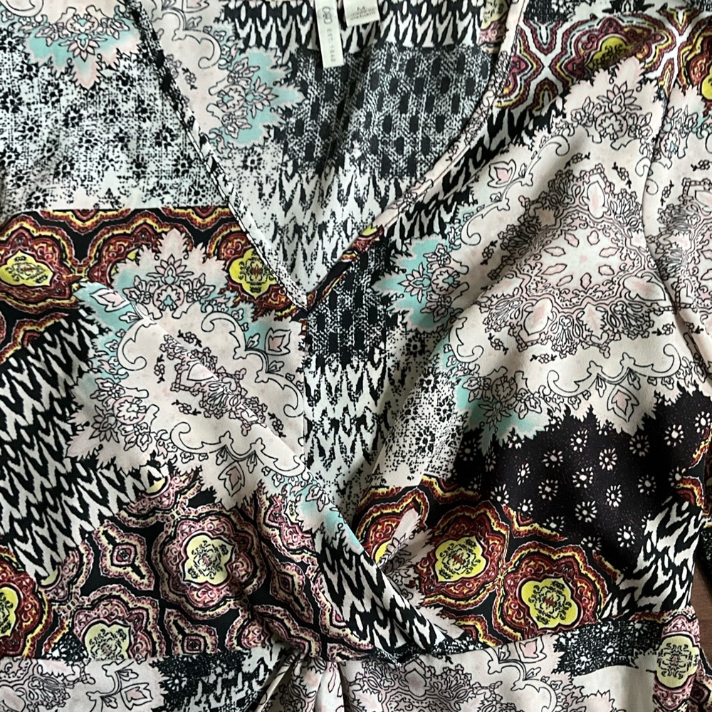 CATO Boho Patchwork Blouse | Medium | V-Neck Peas… - image 2